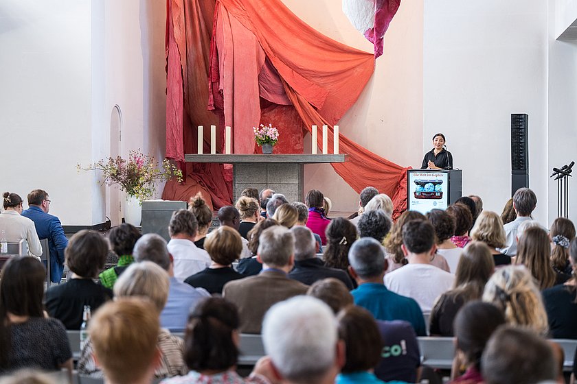 Dankesrede von Bundesministerin Reem Alabali Radovan.
