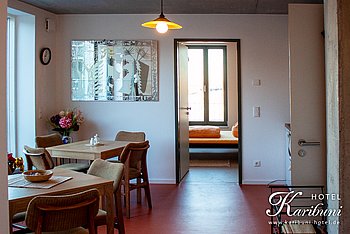 © Karibuni Hotel