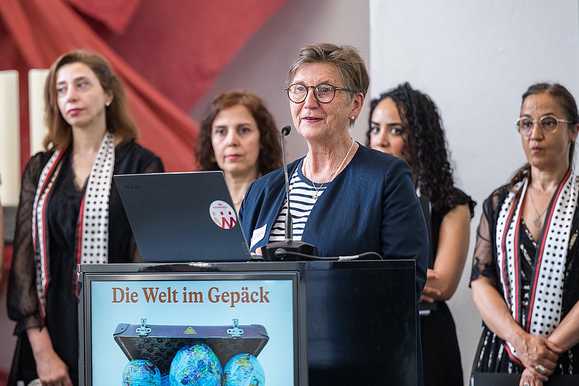 Grußworte von Claudia Lücking-Michel, Geschäftsführerin von AGIAMONDO