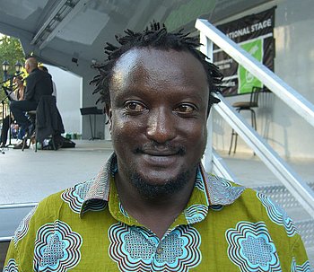 Binyavanga Wainaina auf dem Brooklyn Book Festival 2009.